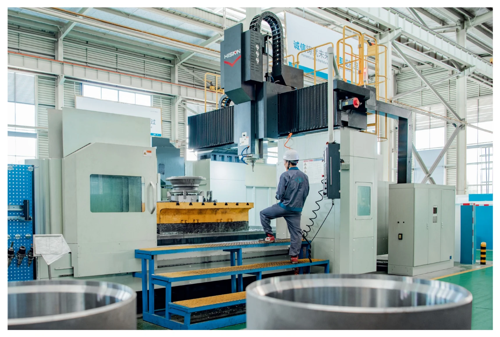 Large machining center in the Lianggong production facility